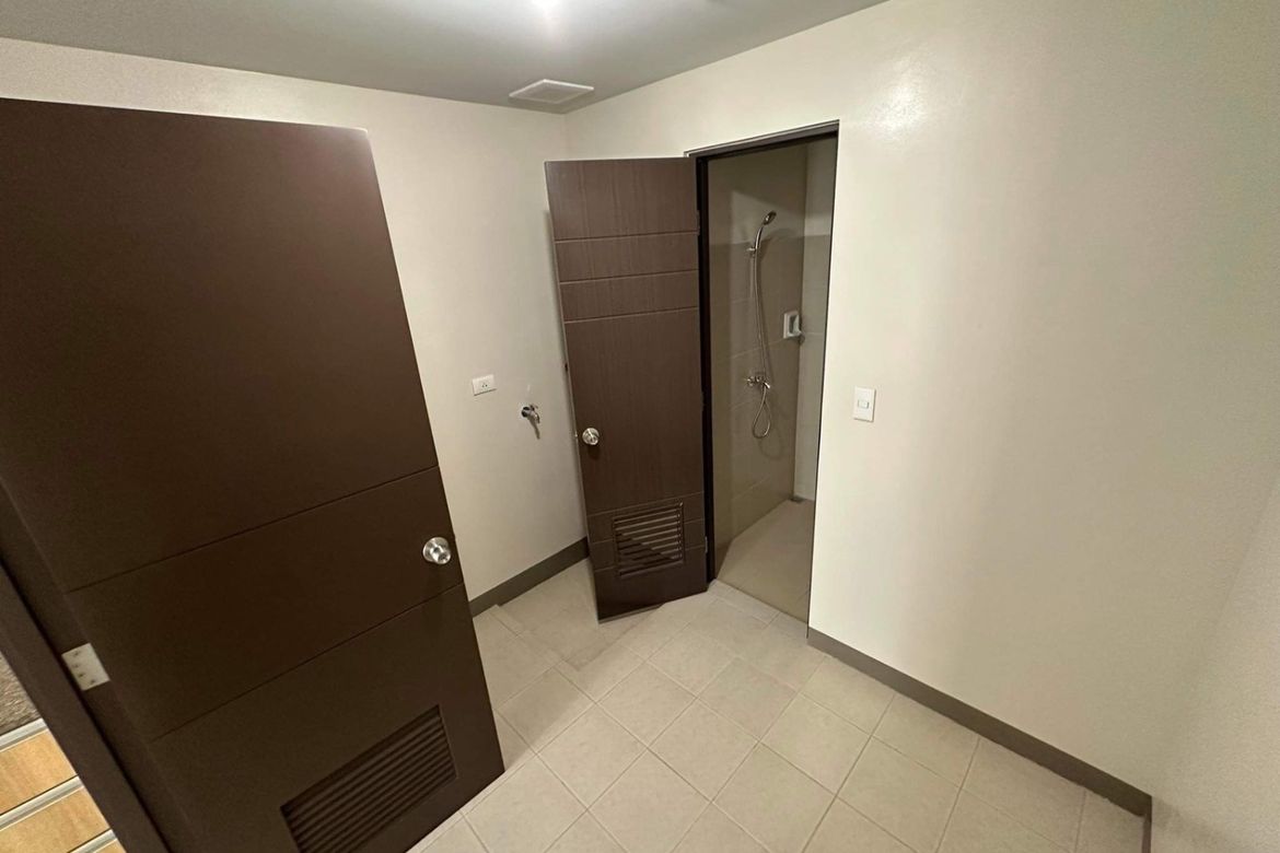 Condo for Sale in Tambo, Parañaque, Metro Manila – photo 3