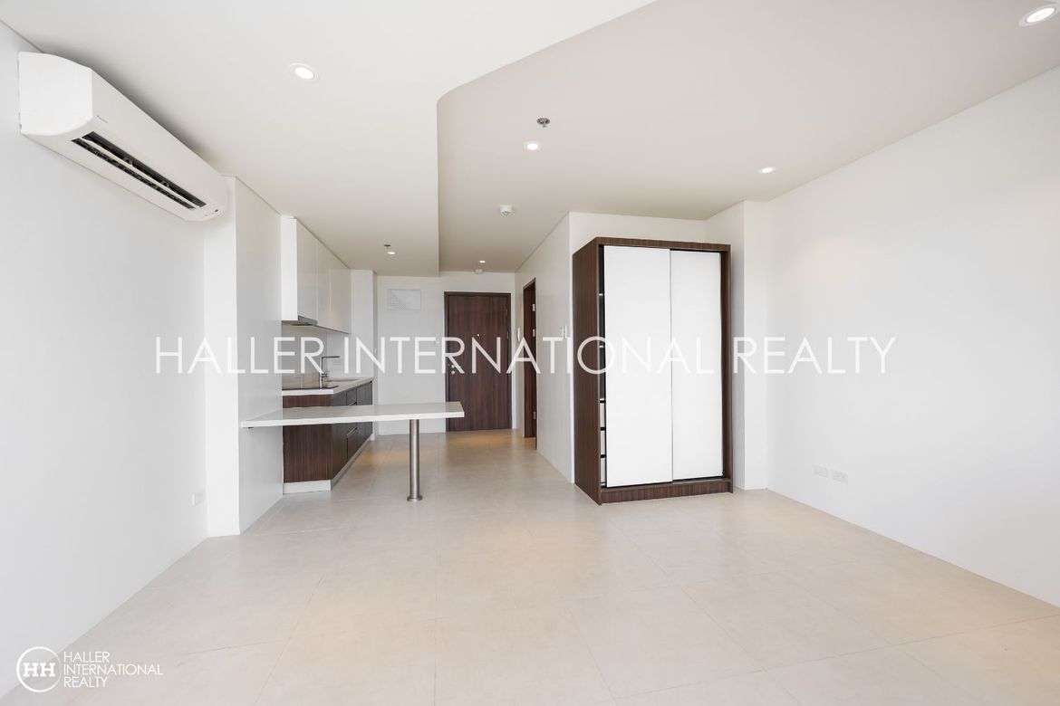 Condo for Sale in Tambuli Seaside Living, Mactan, Lapu-Lapu, Cebu