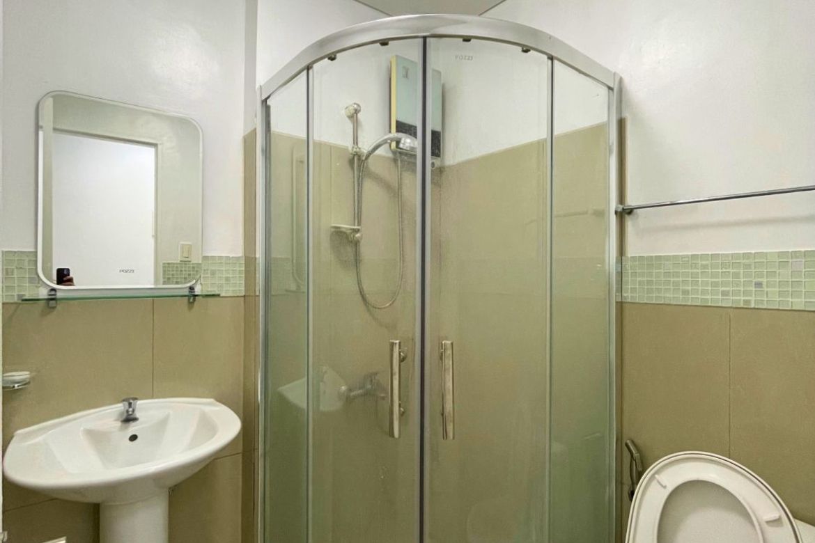 Condo for Sale in The Beacon, Bangkal, Makati, Metro Manila near MRT-3 Magallanes – photo 5