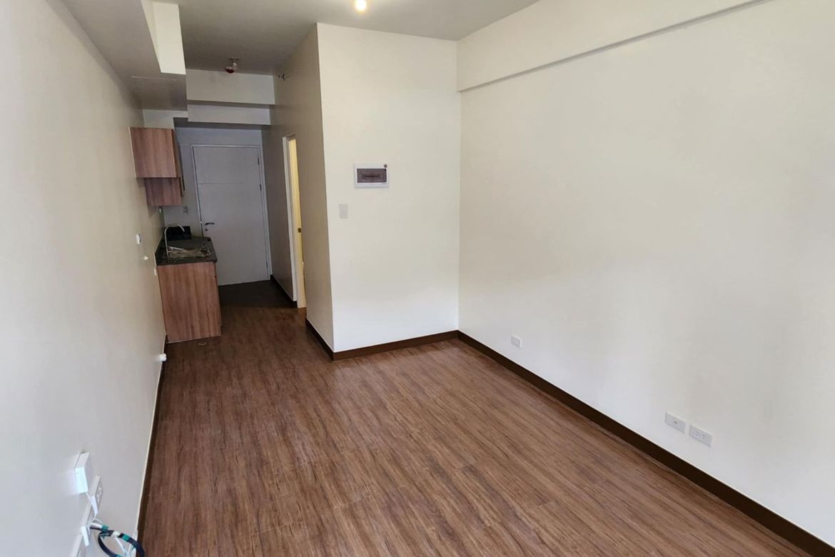 Condo for Sale in The Camden Place, Malate, Manila, Metro Manila – photo 8