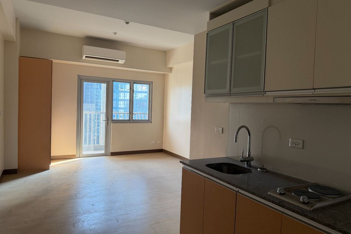 Condo for Sale in The Ellis, Bel-Air, Makati, Metro Manila – photo 2