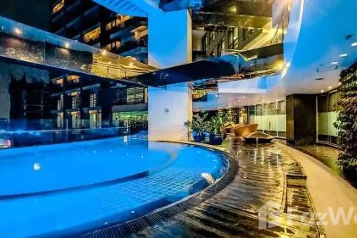 Condo for Sale in The Gramercy Residences, Poblacion, Makati, Metro Manila