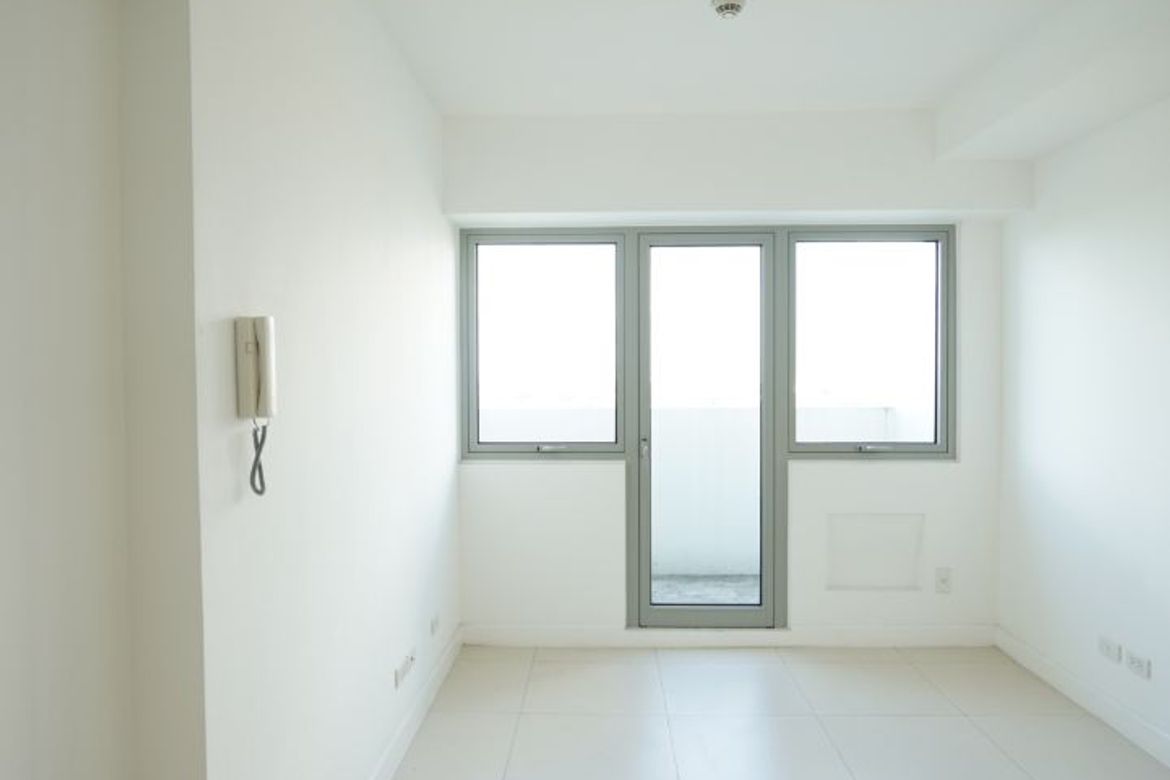 Condo for Sale in The Residences at Commonwealth Quezon City, Batasan Hills, Quezon City, Metro Manila – photo 2