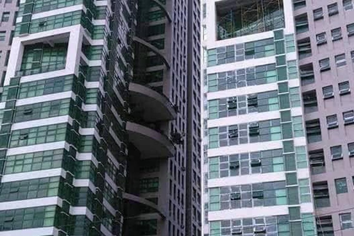Condo for Sale in The Symphony Towers, South Triangle, Quezon City, Metro Manila near MRT-3 Kamuning – photo 3
