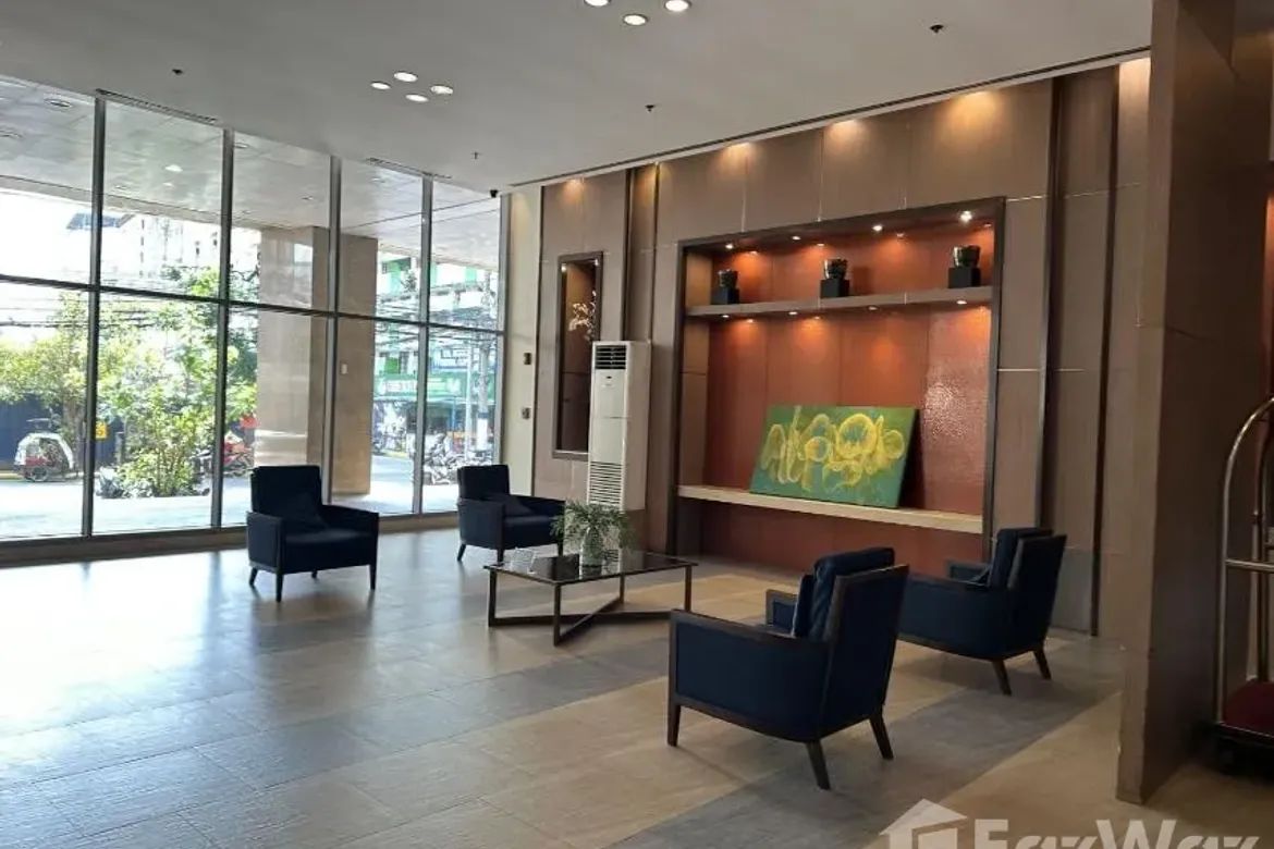 Condo for Sale in Three Adriatico Place, Ermita, Manila, Metro Manila near LRT-1 Pedro Gil