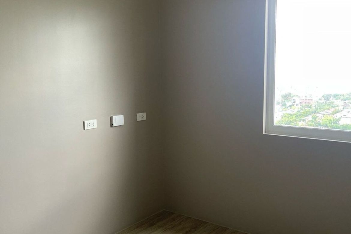 Condo for Sale in Torre Lorenzo Loyola, Loyola Heights, Quezon City, Metro Manila near LRT-2 Katipunan