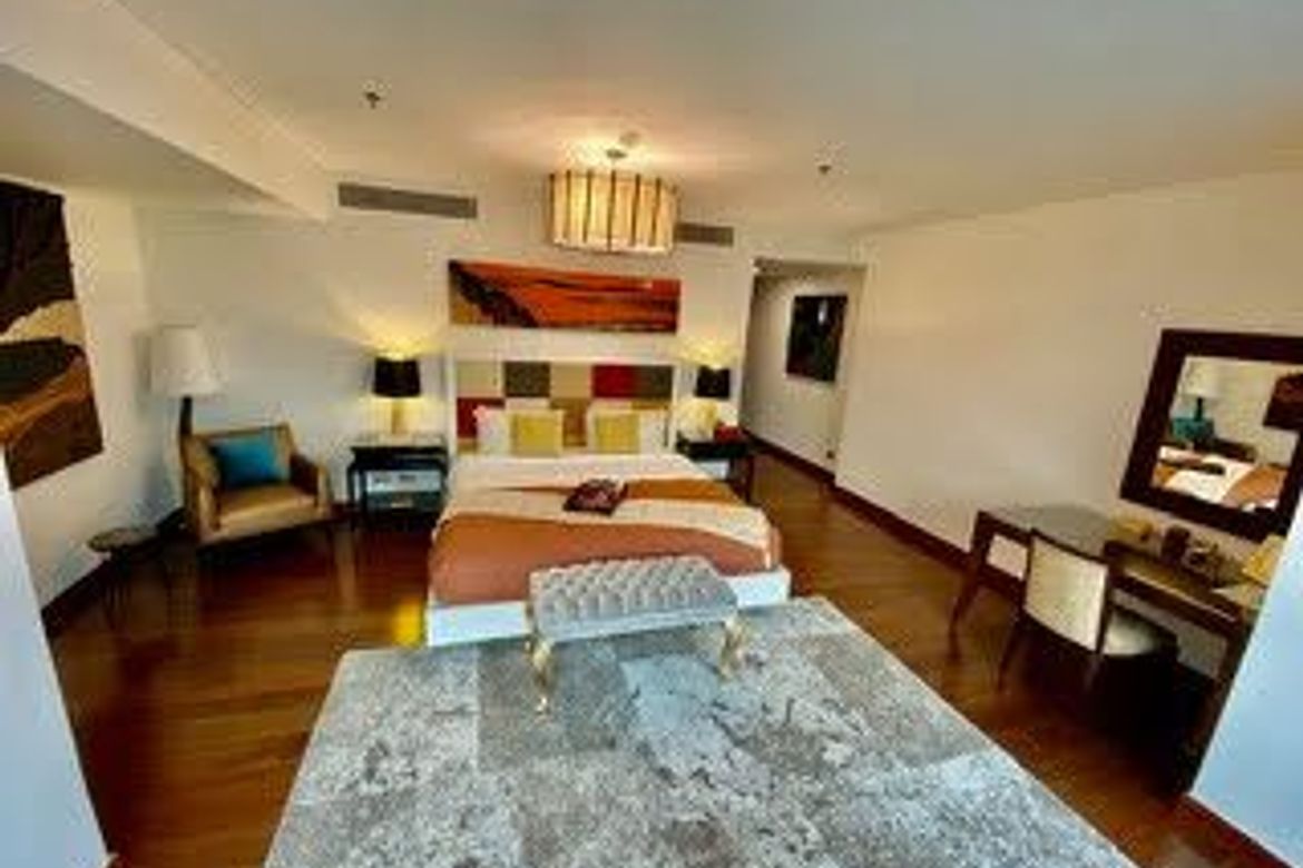 Condo for Sale in Two Roxas Triangle, Bel-Air, Makati City – photo 6