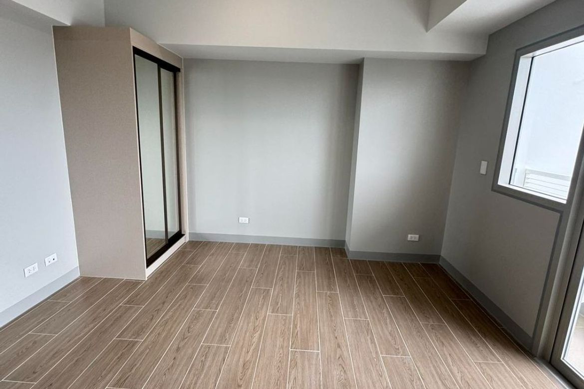 Condo for Sale in Uptown Arts Residence, BGC, Taguig, Metro Manila – photo 2