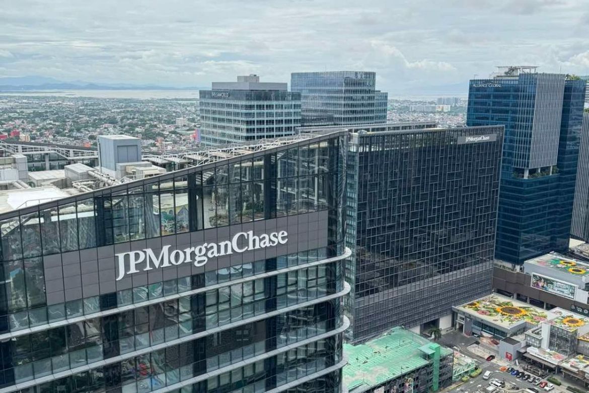 Condo for Sale in Uptown Arts Residence, BGC, Taguig, Metro Manila – photo 8