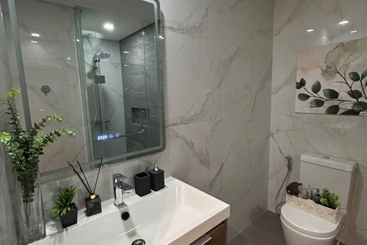Condo for Sale in Uptown Modern, BGC, Taguig – photo 5