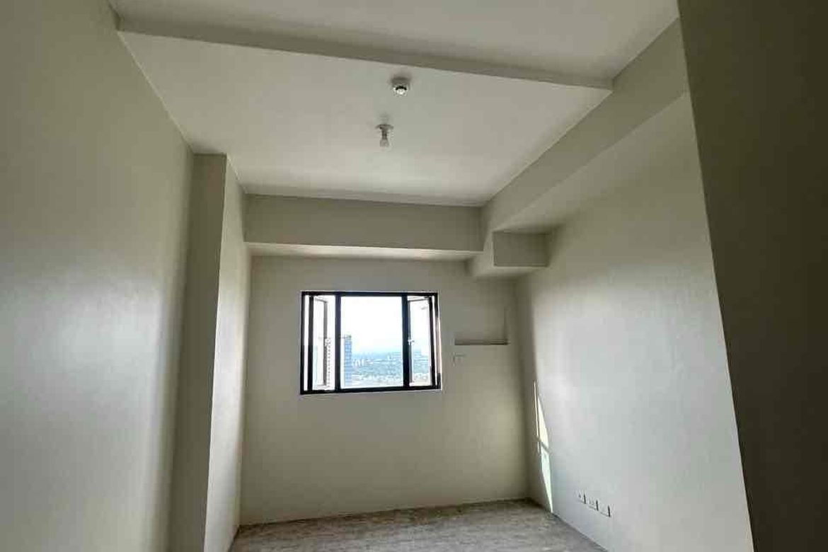Condo for Sale in Vista 309 Katipunan, Loyola Heights, Quezon City, Metro Manila near LRT-2 Katipunan – photo 3