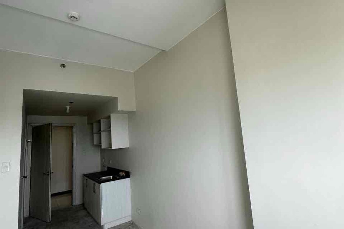 Condo for Sale in Vista 309 Katipunan, Loyola Heights, Quezon City, Metro Manila near LRT-2 Katipunan – photo 6
