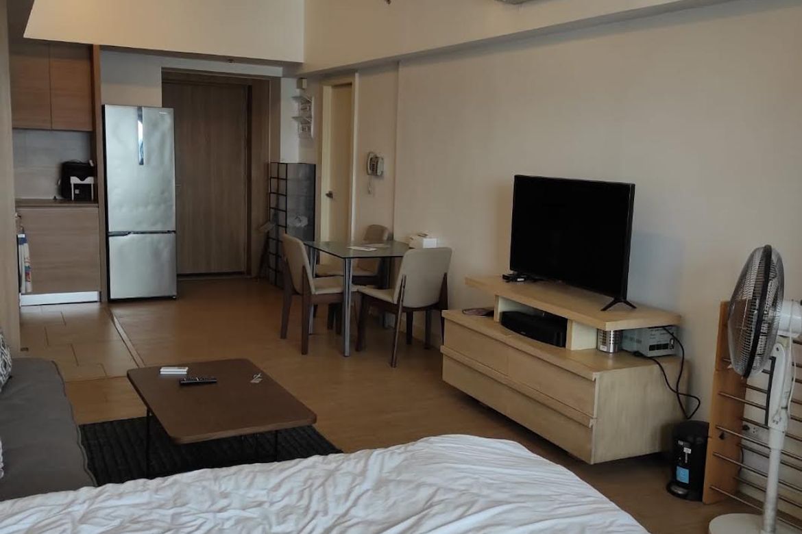Condo for Sale in Wack-Wack Greenhills, Mandaluyong, Metro Manila near MRT-3 Shaw Boulevard – photo 2
