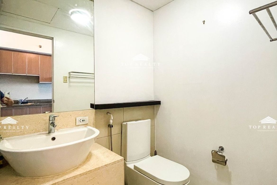 Condo for Sale in Wack-Wack Greenhills, Mandaluyong, Metro Manila near MRT-3 Shaw Boulevard – photo 4