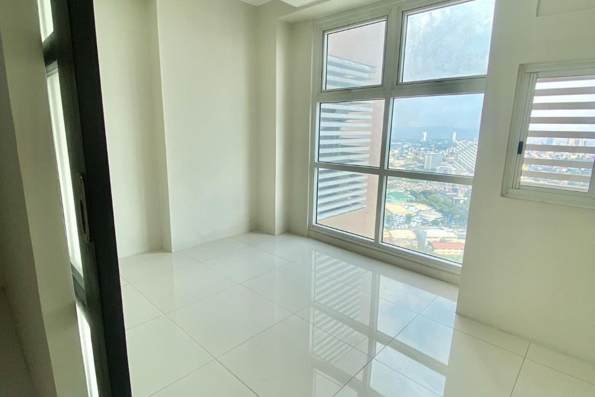 Condo for Sale in Wil Tower, South Triangle, Quezon City, Metro Manila near MRT-3 Quezon Avenue – photo 4