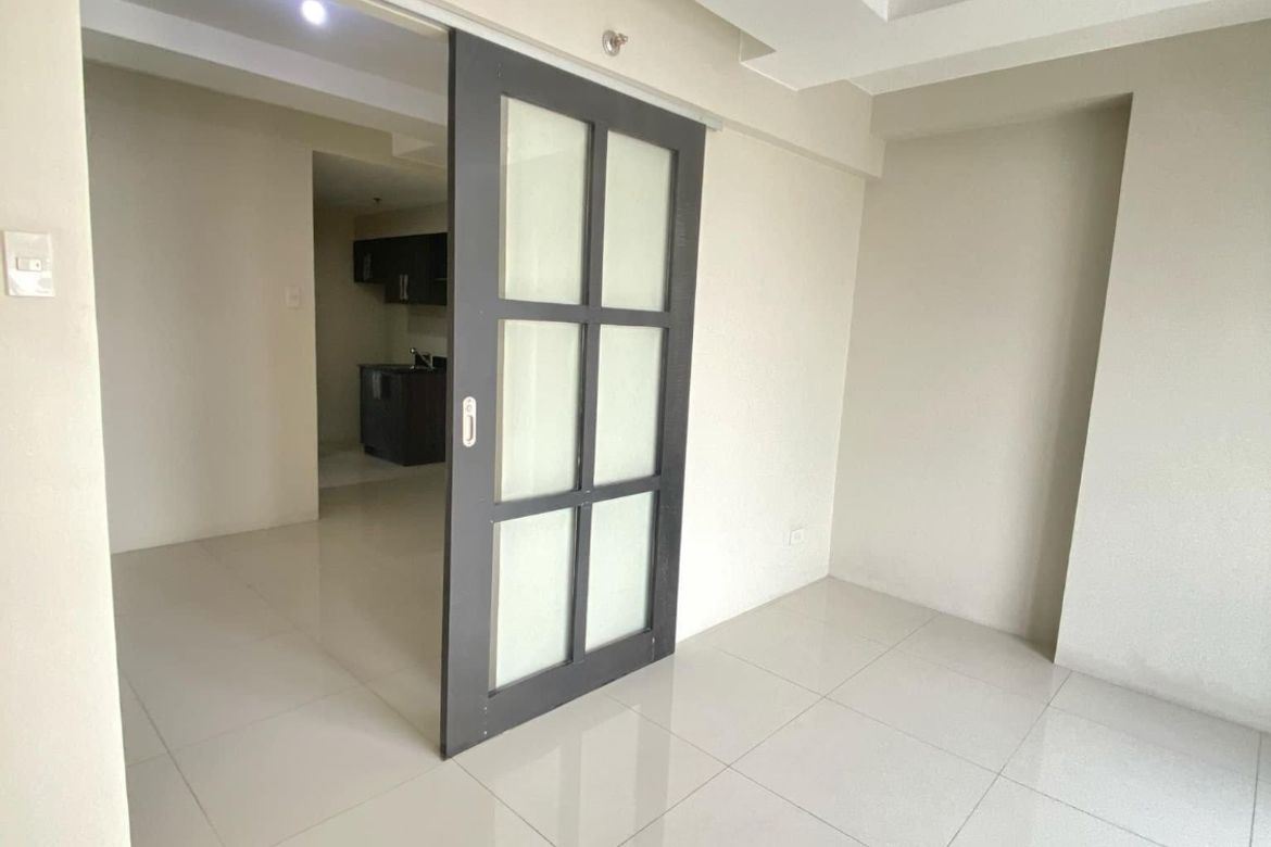Condo for Sale in Wil Tower, South Triangle, Quezon City, Metro Manila near MRT-3 Quezon Avenue – photo 6