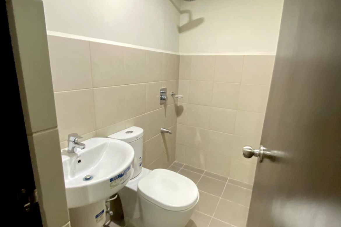 Condo for Sale in Wil Tower, South Triangle, Quezon City, Metro Manila near MRT-3 Quezon Avenue – photo 7