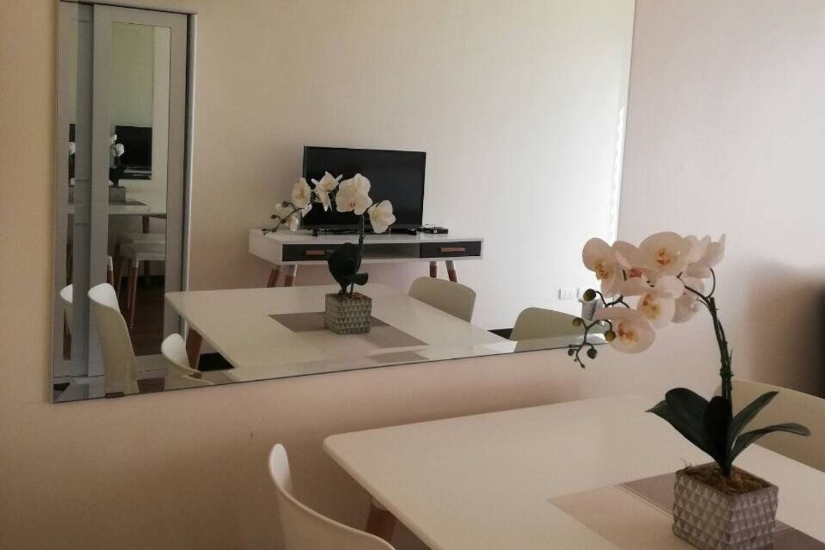 Condo for Sale in Zinnia Towers, Katipunan, Quezon City, Metro Manila near LRT-1 Roosevelt – photo 4