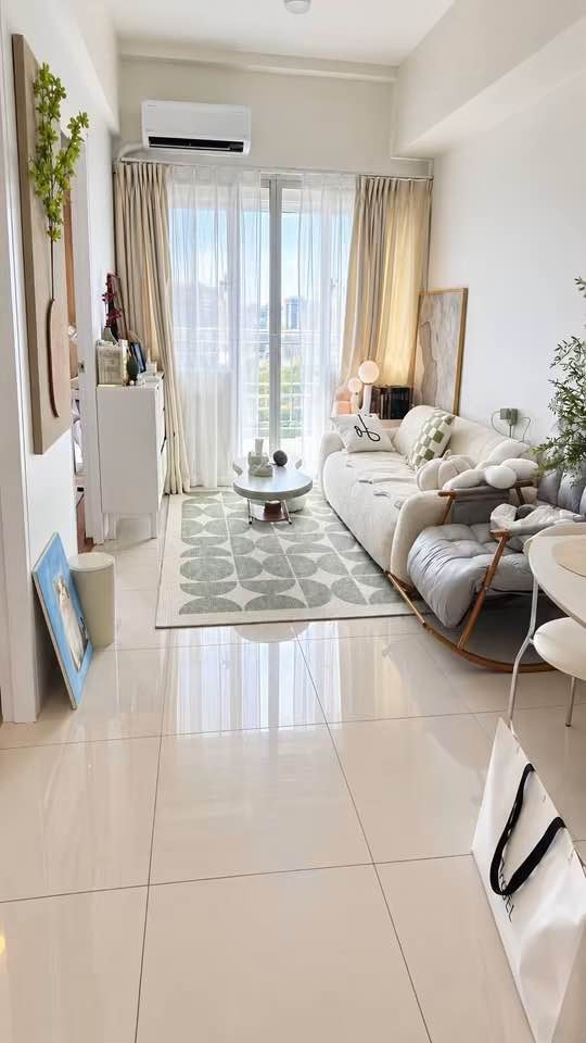 Fully Furnished 1-Bedroom Condo for Sale at Madison Park West, BGC – photo 2