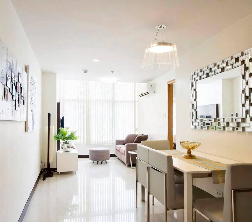 Fully Furnished 1-Bedroom Condo for Sale at One Central, Makati – photo 3