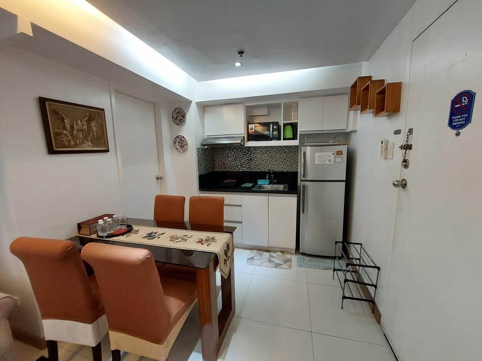 Fully Furnished 2-Bedroom Loft for Sale at Fort Victoria, BGC – photo 4