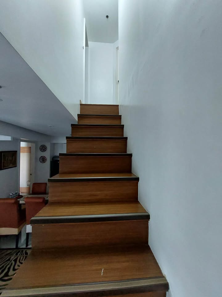 Fully Furnished 2-Bedroom Loft for Sale at Fort Victoria, BGC – photo 5