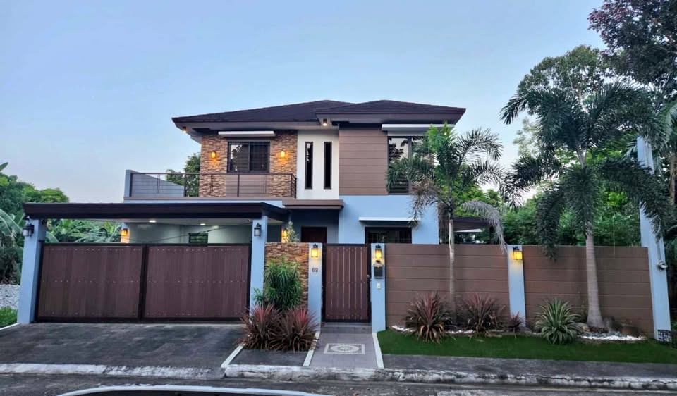 Fully Furnished 5-Bedroom House and Lot for Sale in Sitio Seville, Fairview, Quezon City