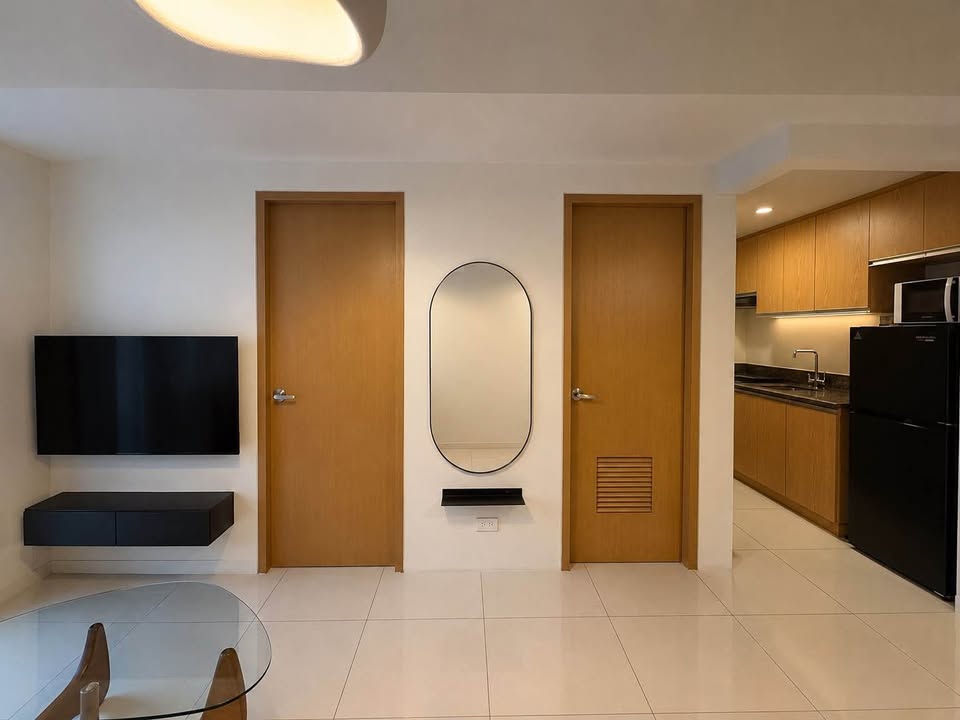 Furnished 1-Bedroom Condo for Sale at Times Square West, BGC – photo 4