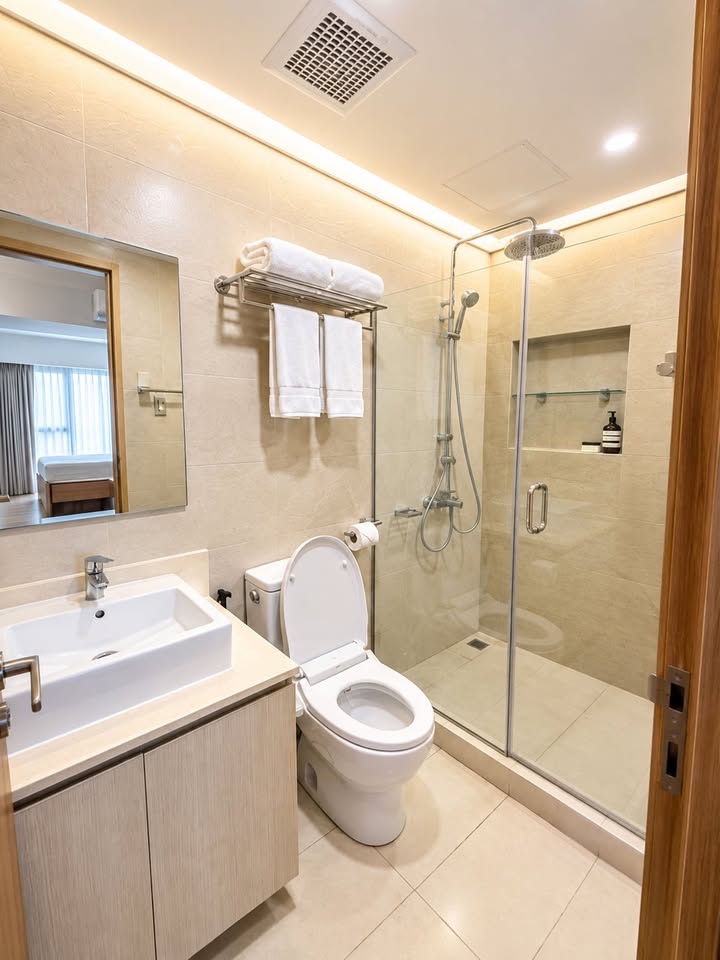 Furnished 1-Bedroom Condo with Parking for Sale at Signa Residences, Makati – photo 6