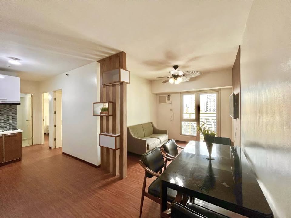 Furnished 2-Bedroom Condo with Balcony for Sale at Avida Towers Makati West – photo 4