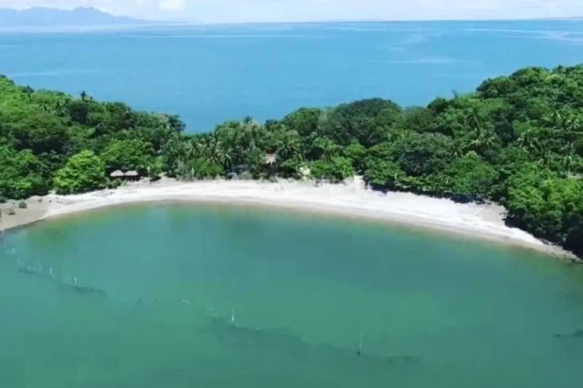 Hotel / Resort for Sale in Lanipga, Bula, Camarines Sur – photo 2