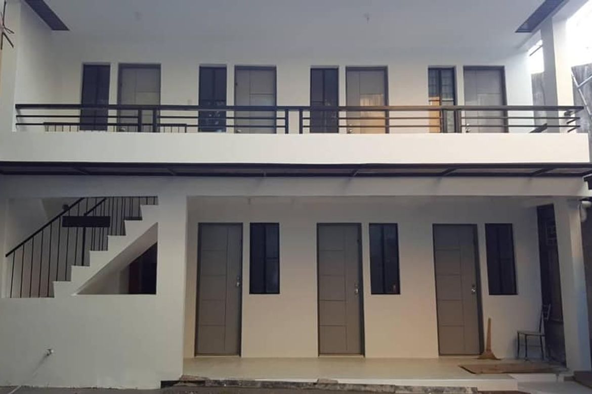 House for Sale in Barangay 166, Pasay, Metro Manila near MRT-3 Taft Avenue – photo 2