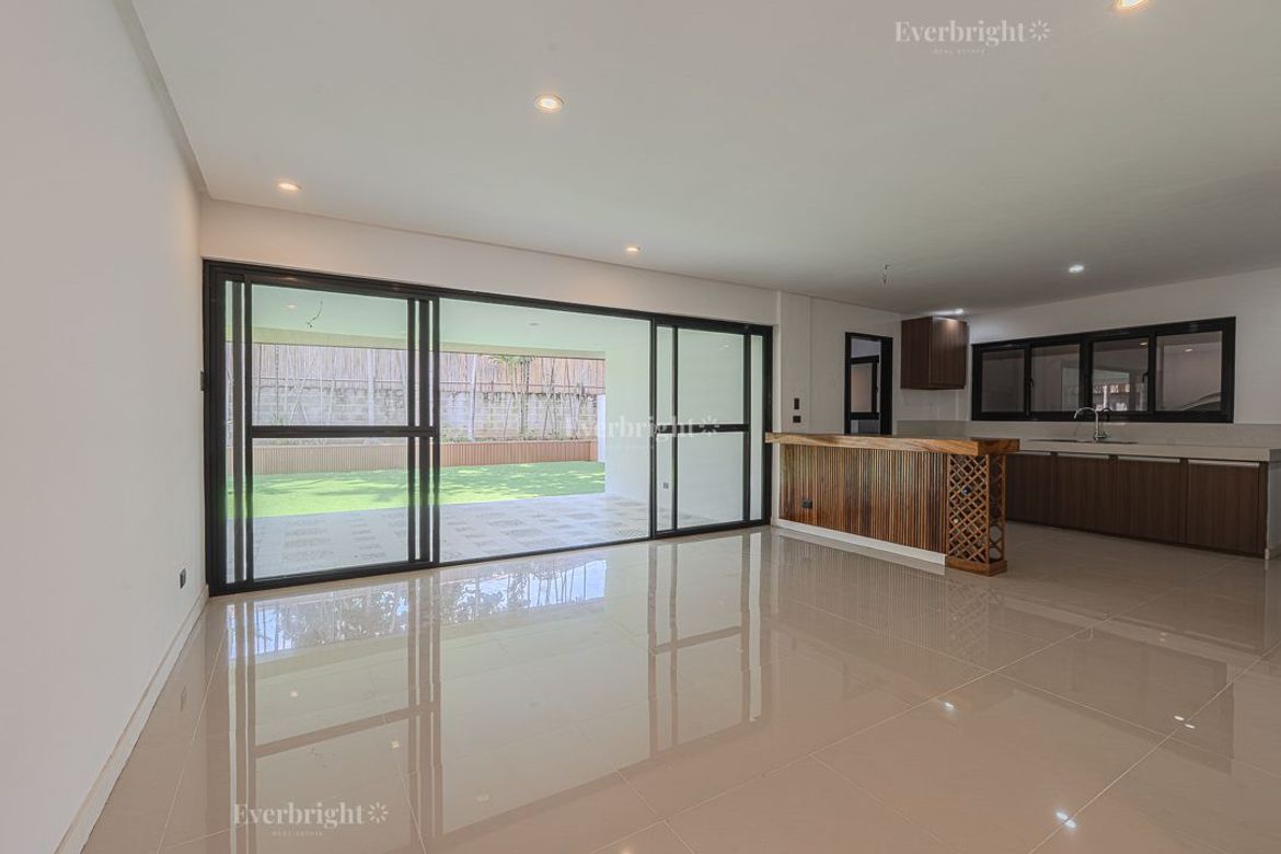 House for Sale in Barangay 201, Pasay, Metro Manila – photo 3