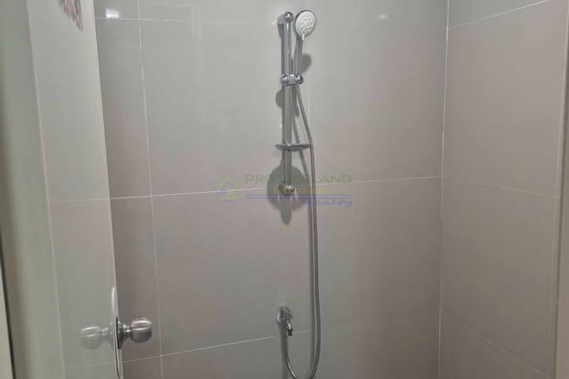 House for Sale in Barangay 93, Caloocan, Metro Manila near LRT-1 Monumento – photo 3