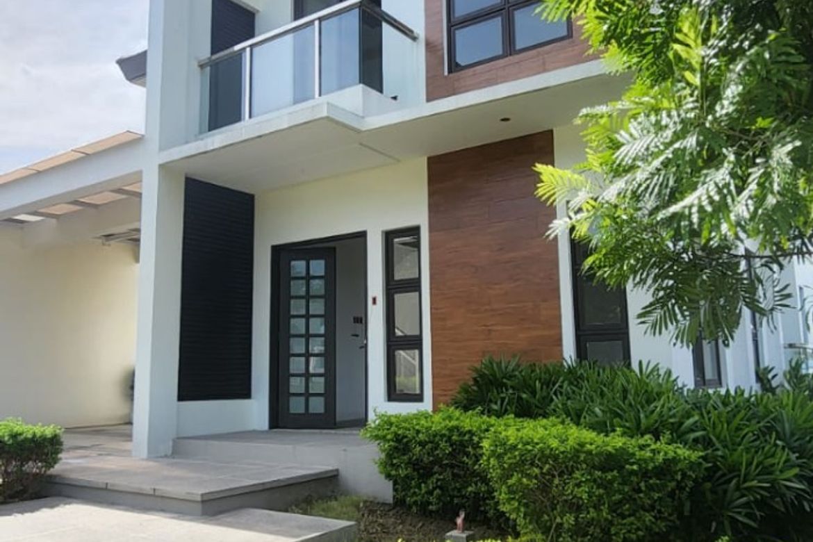House for Sale in Cabilang Baybay, Carmona, Cavite