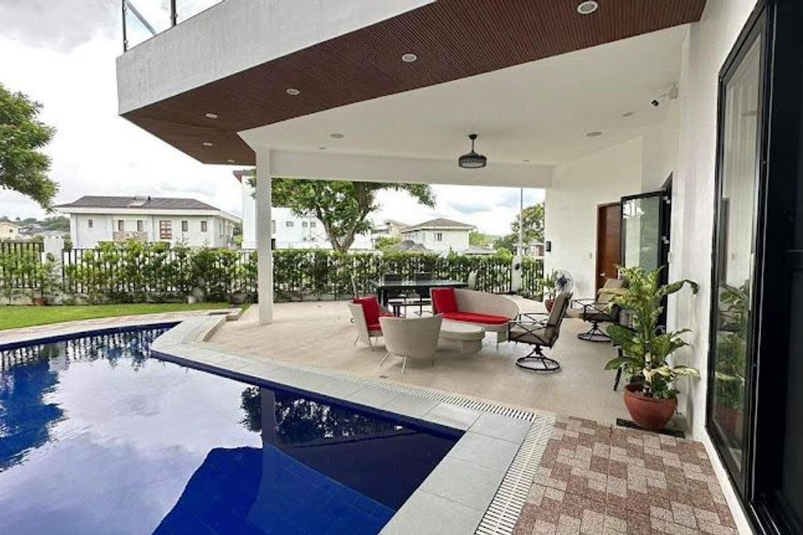 House for Sale in Inchican, Silang, Cavite