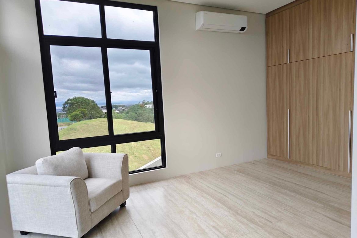 House for Sale in Inchican, Silang, Cavite