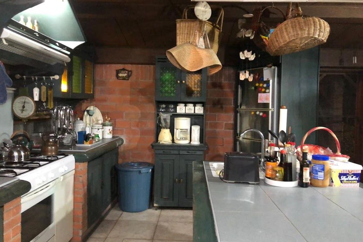 House for Sale in Industrial Valley, Marikina, Metro Manila near LRT-2 Katipunan