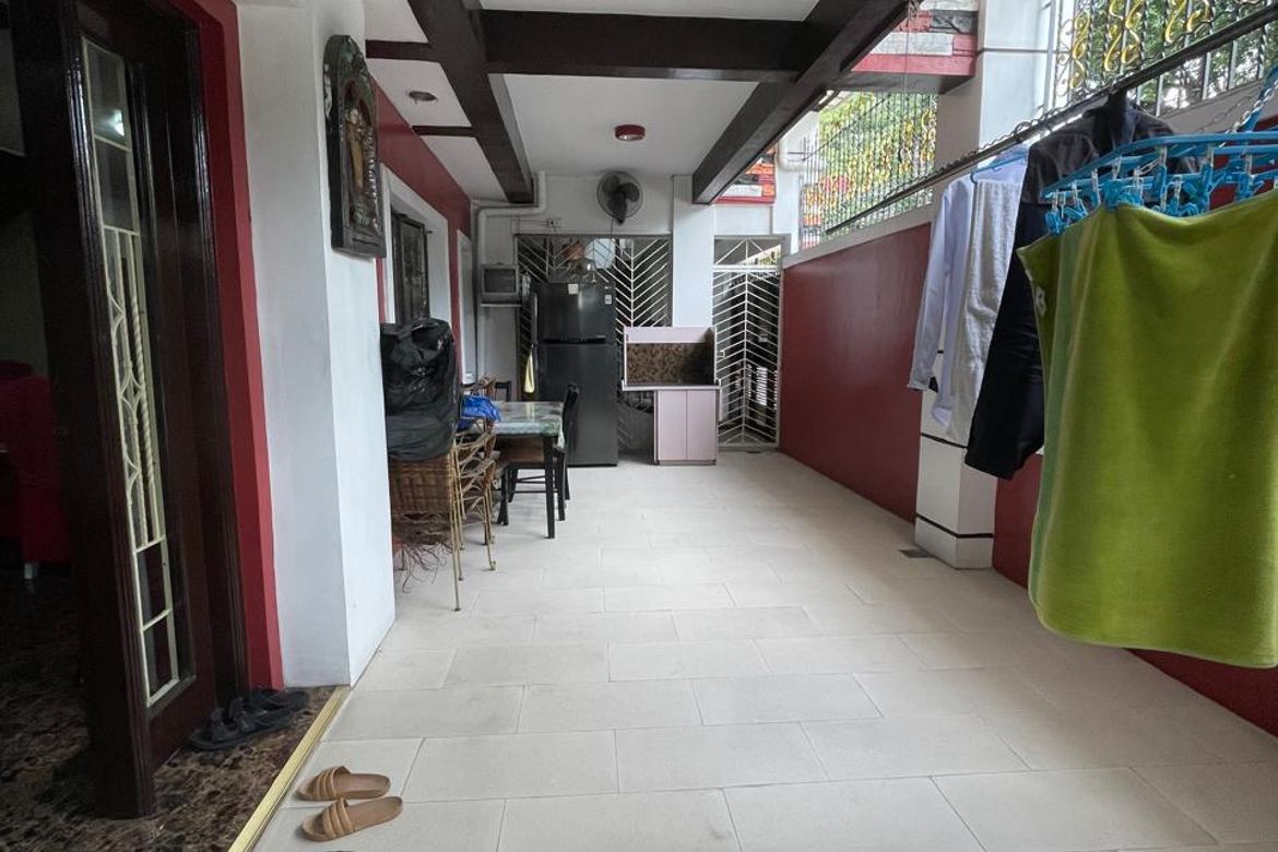 House for Sale in Kapitolyo, Pasig, Metro Manila – photo 4