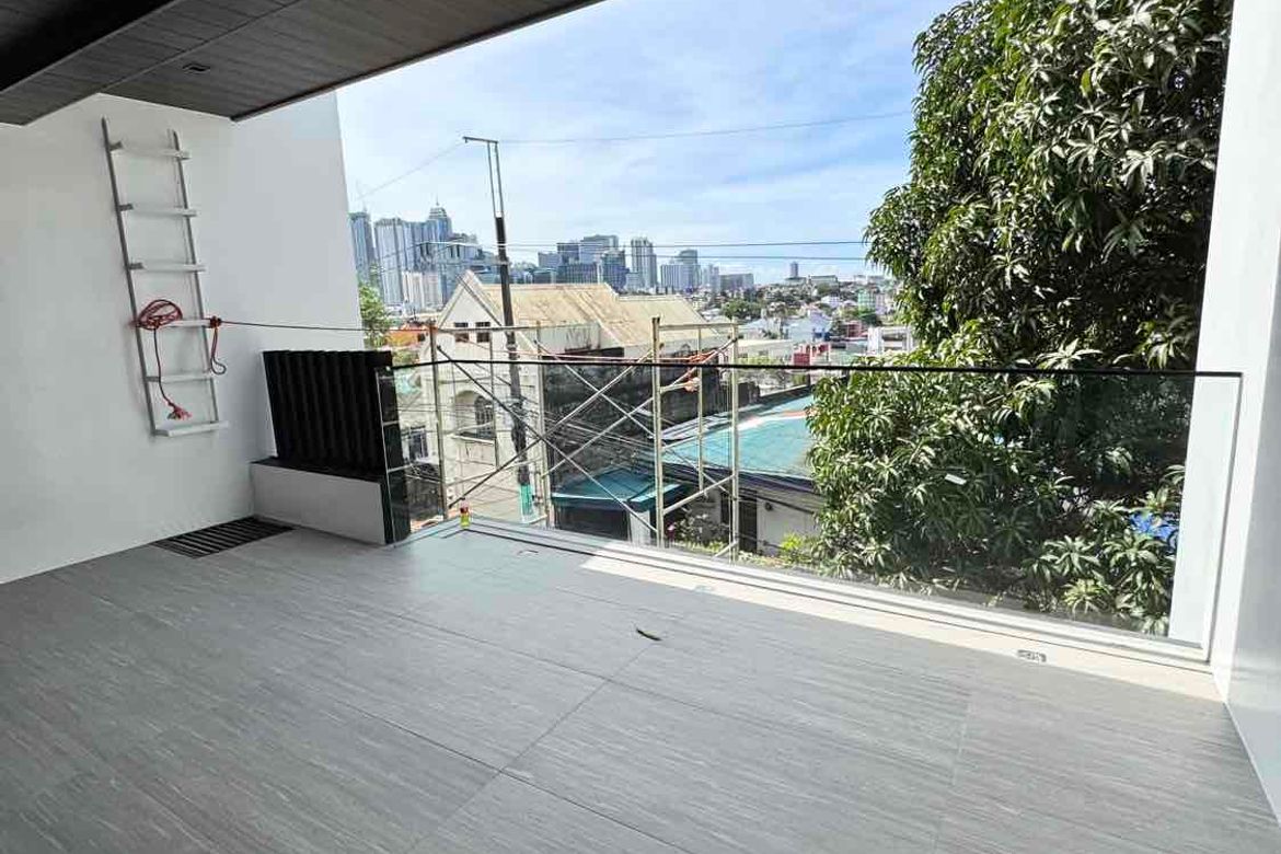 House for Sale in Kapitolyo, Pasig, Metro Manila – photo 5