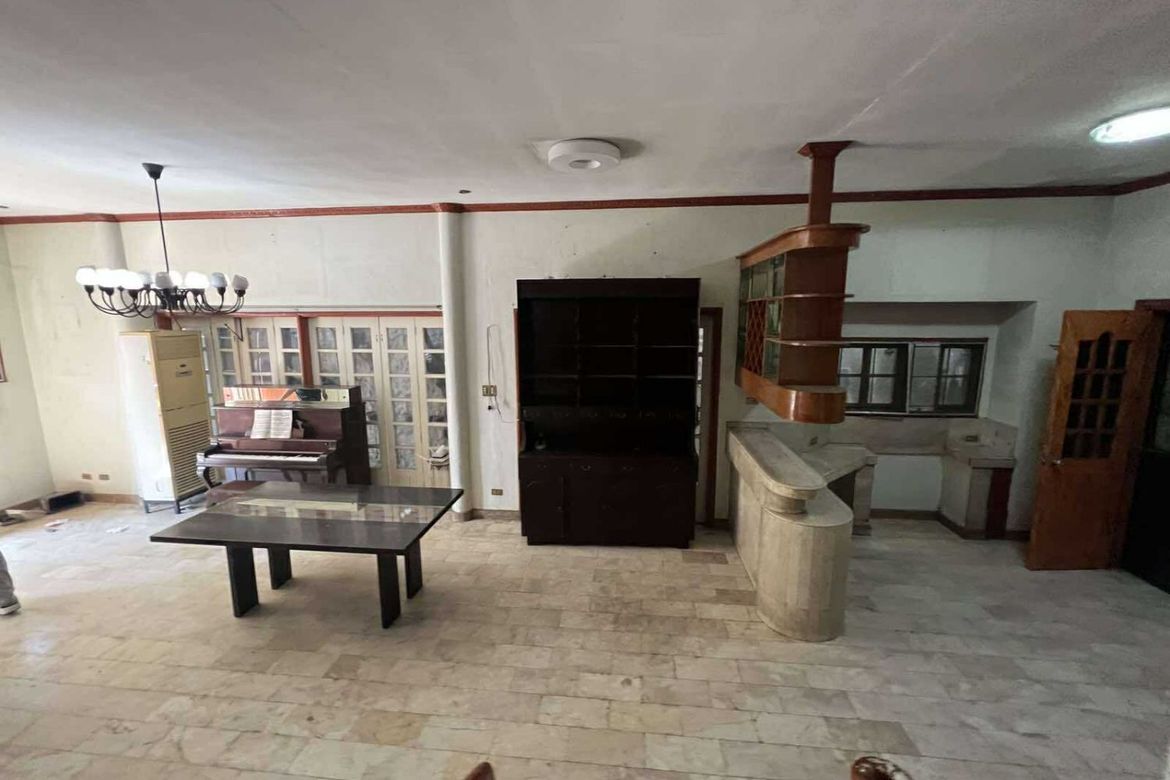 House for Sale in Kapitolyo, Pasig, Metro Manila – photo 3