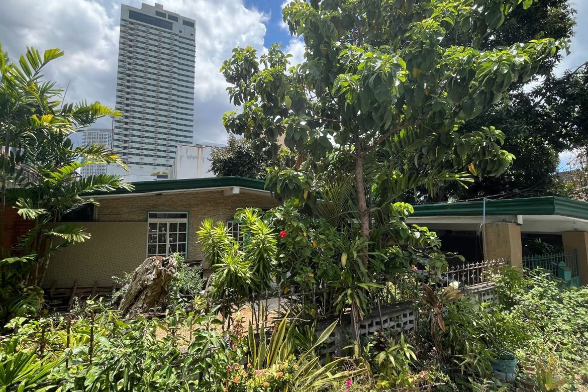 House for Sale in Kapitolyo, Pasig, Metro Manila – photo 7