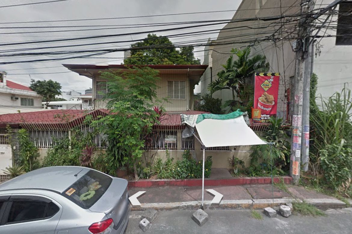 House for Sale in Laging Handa, Quezon City, Metro Manila near MRT-3 Kamuning – photo 2