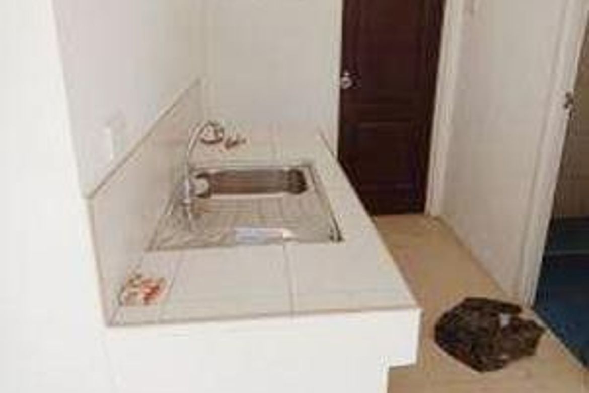 House for Sale in Lantic, Carmona, Cavite – photo 3