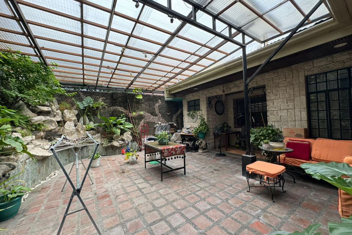 House for Sale in Little Baguio, San Juan, Metro Manila – photo 2