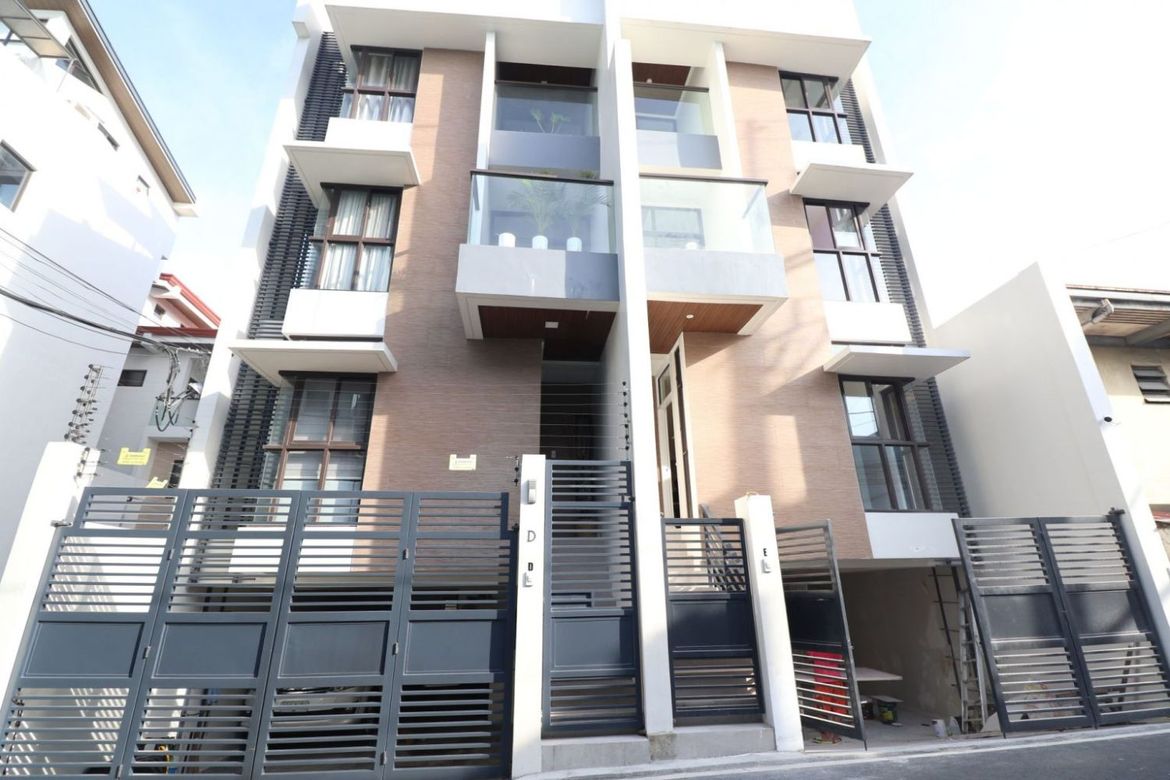 House for Sale in Little Baguio, San Juan, Metro Manila