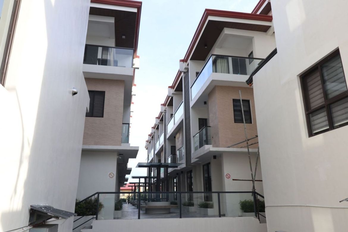 House for Sale in Little Baguio, San Juan, Metro Manila – photo 3