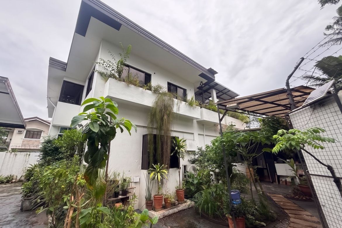 House for Sale in Merville, Parañaque, Metro Manila – photo 4