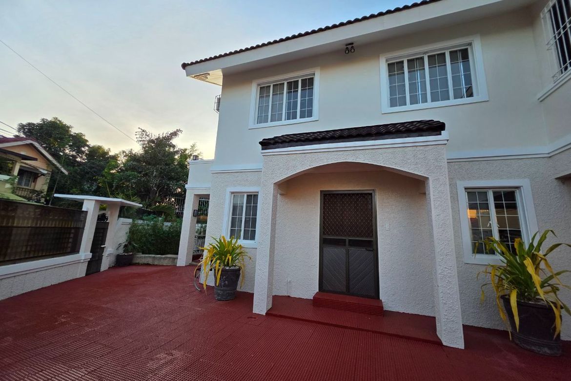 House for Sale in Molino II, Bacoor, Cavite