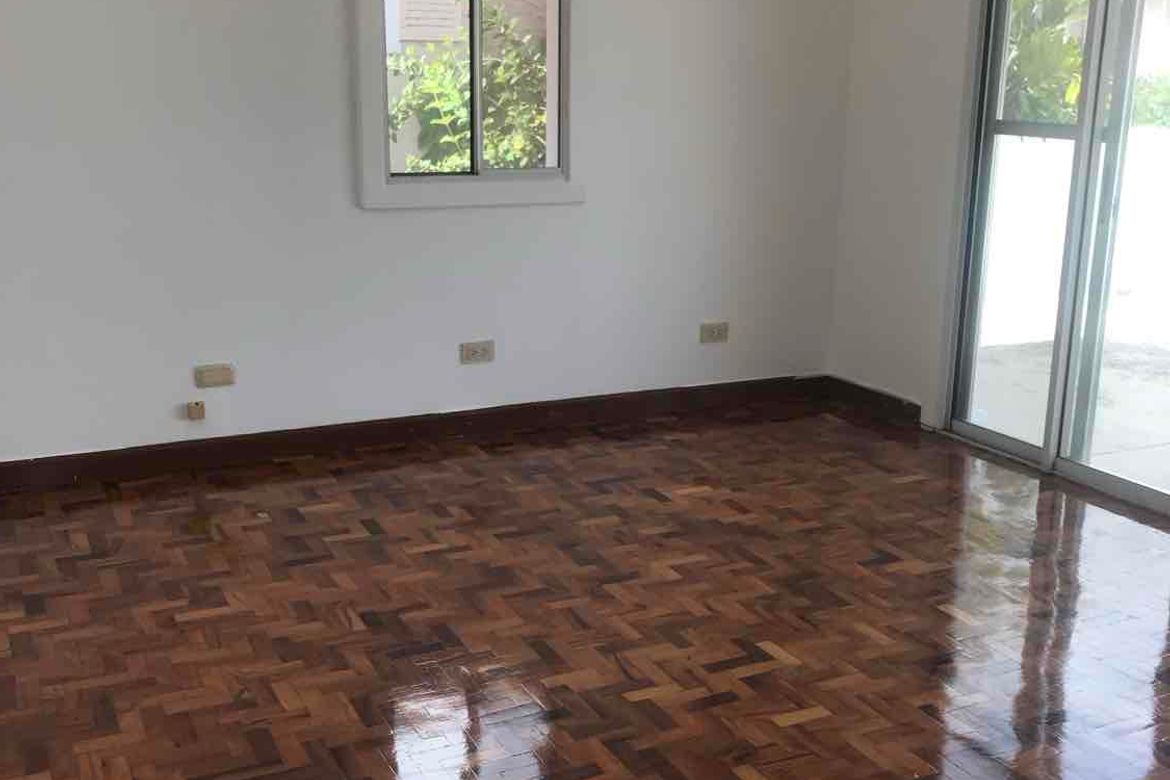House for Sale in Molino IV, Bacoor, Cavite – photo 2